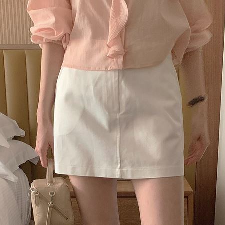 A collection of Dongdaemum Women’s Dresses, encapsulating the charm of Korean fashion.