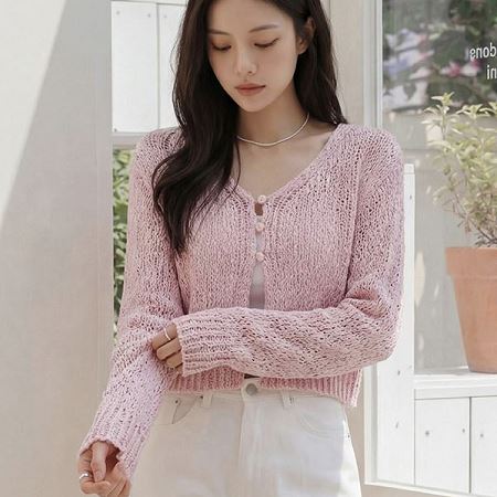 Dongdaemum Women’s Coats & Jackets, a testament to the elegance and quality of wholesale Korean fashion.