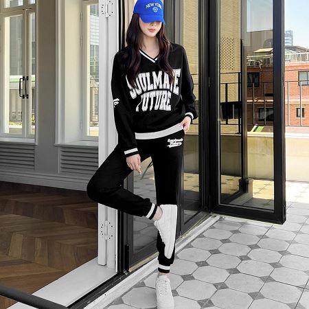 A variety of Dongdaemum Women’s One-Pieces, representing the allure of Korean fashion.