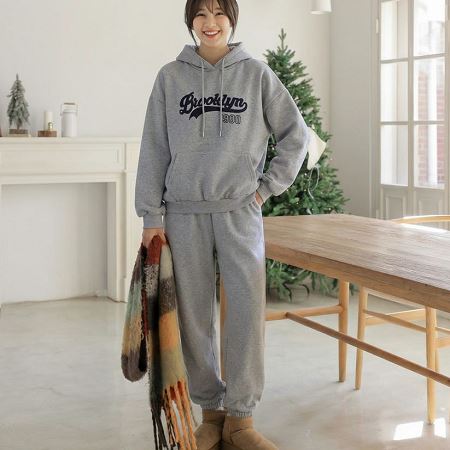 Dongdaemum Women’s One-Pieces, a testament to the elegance and quality of wholesale Korean fashion.