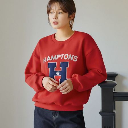 Dongdaemum Women’s Shirts, Tops & T-Shirts, a testament to the elegance and quality of wholesale Korean fashion.