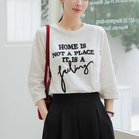 Dongdaemum Women’s Shirts, Tops & T-Shirts, a testament to the elegance and quality of wholesale Korean fashion.