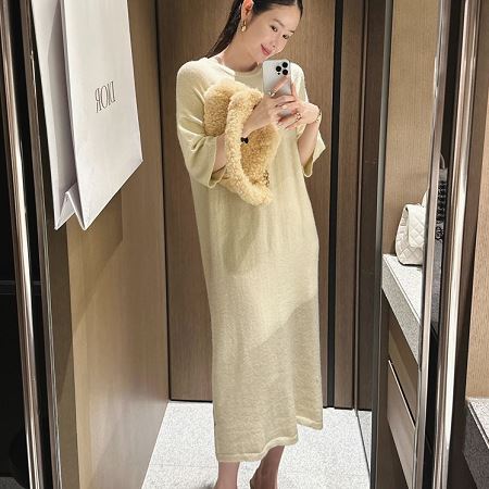 Dongdaemum Women’s Dresses, a testament to the elegance and quality of wholesale Korean fashion.