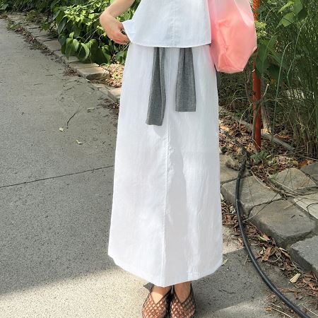 Dongdaemum Women’s Dresses, a testament to the elegance and quality of wholesale Korean fashion.