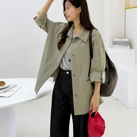 Dongdaemum Women’s Coats & Jackets, a testament to the elegance and quality of wholesale Korean fashion.