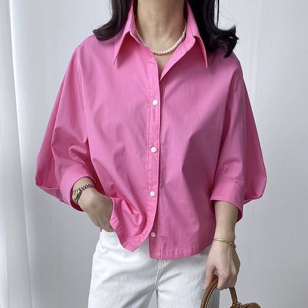 Dongdaemum Women’s Shirts, Tops & T-Shirts, a testament to the elegance and quality of wholesale Korean fashion.