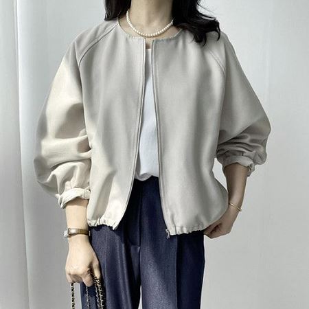 Dongdaemum Women’s Coats & Jackets, a testament to the elegance and quality of wholesale Korean fashion.