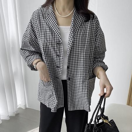 A variety of Dongdaemum Women’s Coats & Jackets, reflecting the sophistication of Korean fashion.