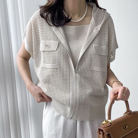Dongdaemum Women’s One-Pieces, a testament to the elegance and quality of wholesale Korean fashion.