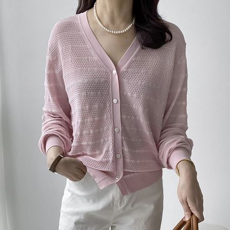 Dongdaemum Women’s Coats & Jackets, a testament to the elegance and quality of wholesale Korean fashion.