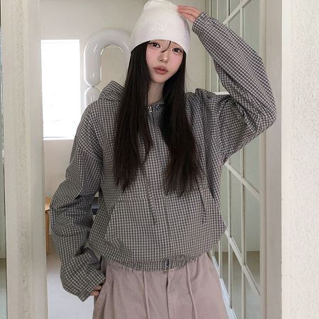 A variety of Dongdaemum Women’s Coats & Jackets, reflecting the sophistication of Korean fashion.