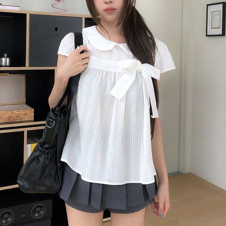 Dongdaemum Women’s Shirts, Tops & T-Shirts, a testament to the elegance and quality of wholesale Korean fashion.