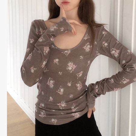 Dongdaemum Women’s Shirts, Tops & T-Shirts, a testament to the elegance and quality of wholesale Korean fashion.