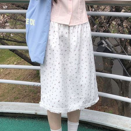 Dongdaemum Women’s Dresses, a testament to the elegance and quality of wholesale Korean fashion.