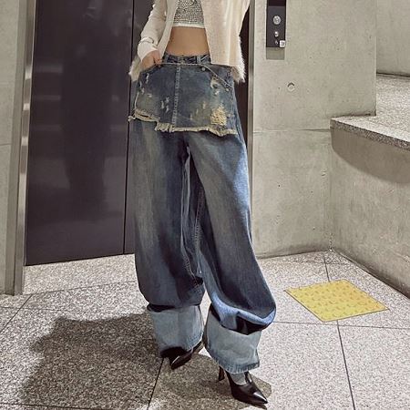 Dongdaemum Women’s Pants, a testament to the elegance and quality of wholesale Korean fashion.