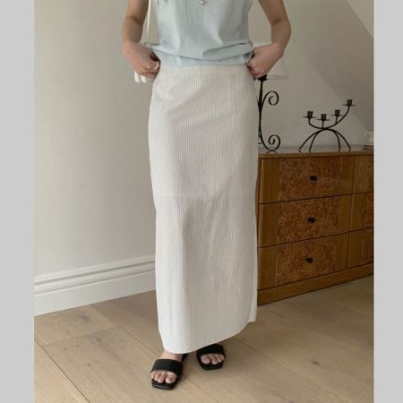 Dongdaemum Women’s Dresses, a testament to the elegance and quality of wholesale Korean fashion.