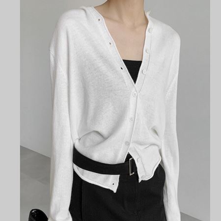 Dongdaemum Women’s Coats & Jackets, a testament to the elegance and quality of wholesale Korean fashion.