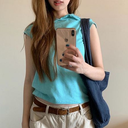 Dongdaemum Women’s Shirts, Tops & T-Shirts, a testament to the elegance and quality of wholesale Korean fashion.
