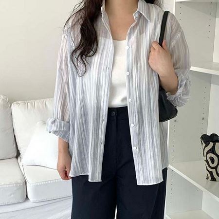Dongdaemum Women’s Shirts, Tops & T-Shirts, a testament to the elegance and quality of wholesale Korean fashion.