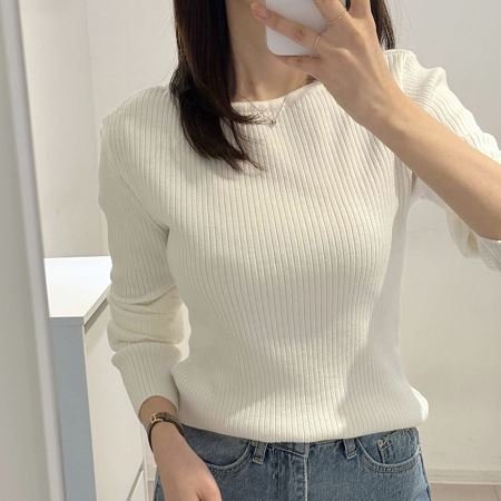 Dongdaemum Women’s Shirts, Tops & T-Shirts, a testament to the elegance and quality of wholesale Korean fashion.