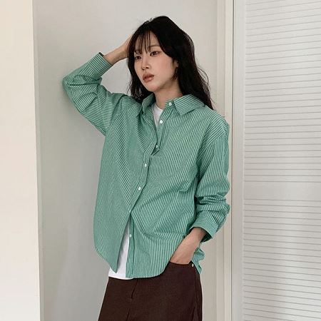 Dongdaemum Women’s Shirts, Tops & T-Shirts, a testament to the elegance and quality of wholesale Korean fashion.