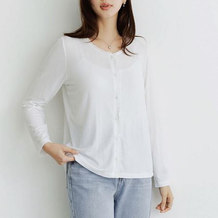 Dongdaemum Women’s Shirts, Tops & T-Shirts, a testament to the elegance and quality of wholesale Korean fashion.