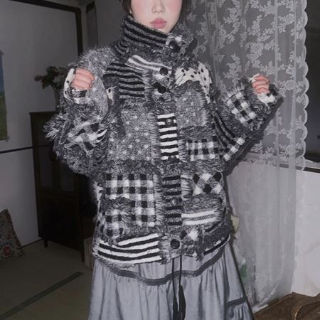 Dongdaemum Women’s Coats & Jackets, a testament to the elegance and quality of wholesale Korean fashion.