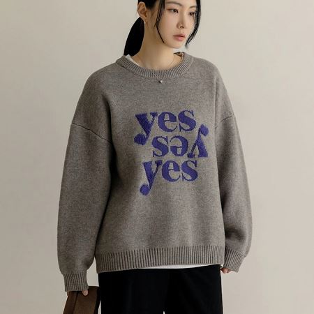 Dongdaemum Women’s Shirts, Tops & T-Shirts, a testament to the elegance and quality of wholesale Korean fashion.
