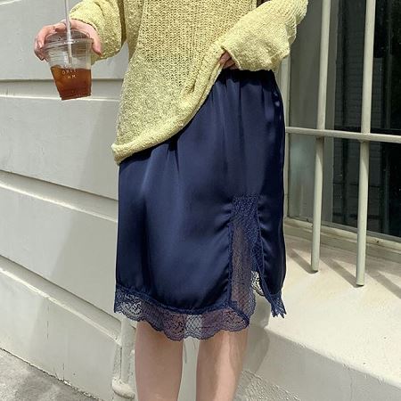 Dongdaemum Women’s Dresses, a testament to the elegance and quality of wholesale Korean fashion.