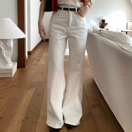 Dongdaemum Women’s Pants, a testament to the elegance and quality of wholesale Korean fashion.