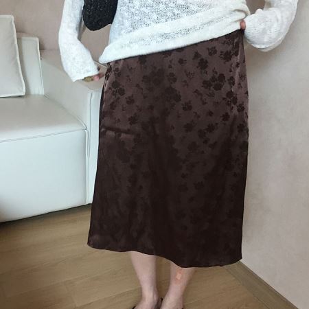 Dongdaemum Women’s Dresses, a testament to the elegance and quality of wholesale Korean fashion.