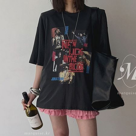 Dongdaemum Women’s Shirts, Tops & T-Shirts, a testament to the elegance and quality of wholesale Korean fashion.