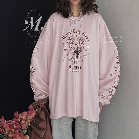 Dongdaemum Women’s Shirts, Tops & T-Shirts, a testament to the elegance and quality of wholesale Korean fashion.