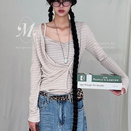Dongdaemum Women’s Coats & Jackets, a testament to the elegance and quality of wholesale Korean fashion.