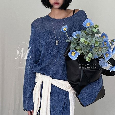 Dongdaemum Women’s Shirts, Tops & T-Shirts, a testament to the elegance and quality of wholesale Korean fashion.