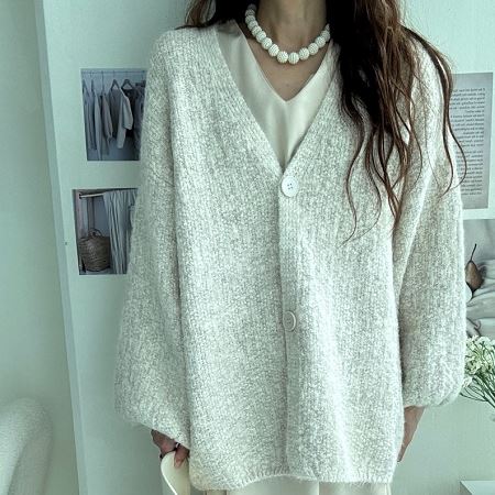 Dongdaemum Women’s Coats & Jackets, a testament to the elegance and quality of wholesale Korean fashion.
