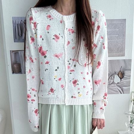 Dongdaemum Women’s Coats & Jackets, a testament to the elegance and quality of wholesale Korean fashion.