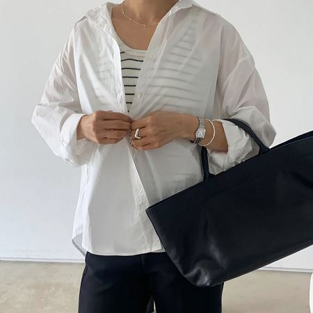 Dongdaemum Women’s One-Pieces, a testament to the elegance and quality of wholesale Korean fashion.