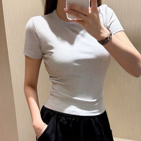 Dongdaemum Women’s Shirts, Tops & T-Shirts, a testament to the elegance and quality of wholesale Korean fashion.