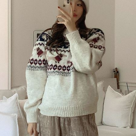 Dongdaemum Women’s Shirts, Tops & T-Shirts, a testament to the elegance and quality of wholesale Korean fashion.