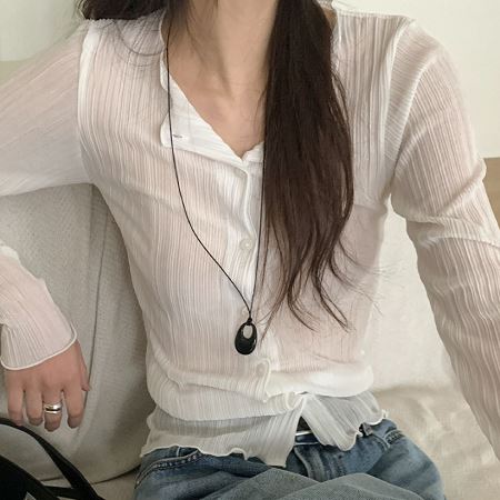 Dongdaemum Women’s Coats & Jackets, a testament to the elegance and quality of wholesale Korean fashion.