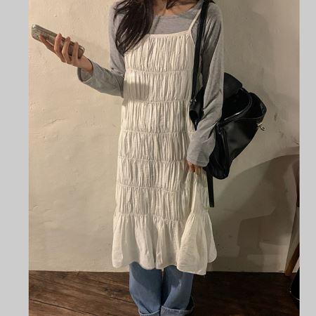 Dongdaemum Women’s Dresses, a testament to the elegance and quality of wholesale Korean fashion.