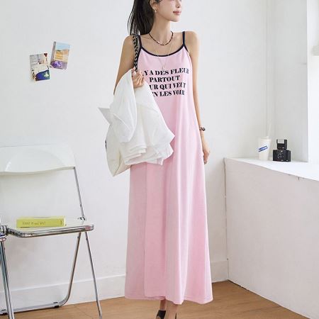 Dongdaemum Women’s Dresses, a testament to the elegance and quality of wholesale Korean fashion.