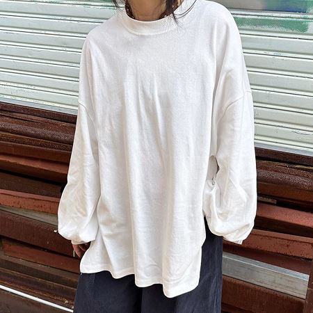 Dongdaemum Women’s Shirts, Tops & T-Shirts, a testament to the elegance and quality of wholesale Korean fashion.