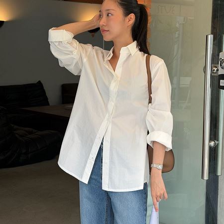Dongdaemum Women’s Shirts, Tops & T-Shirts, a testament to the elegance and quality of wholesale Korean fashion.