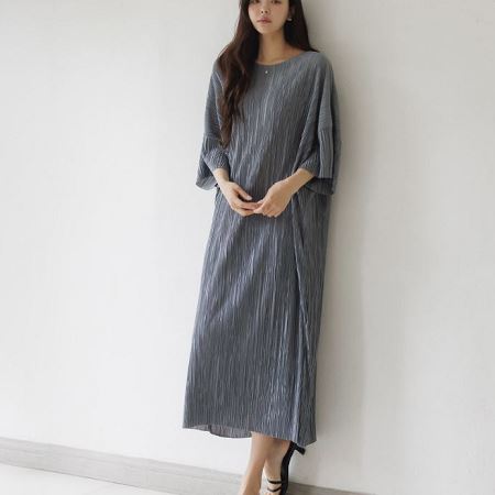 A collection of Dongdaemum Women’s Dresses, encapsulating the charm of Korean fashion.