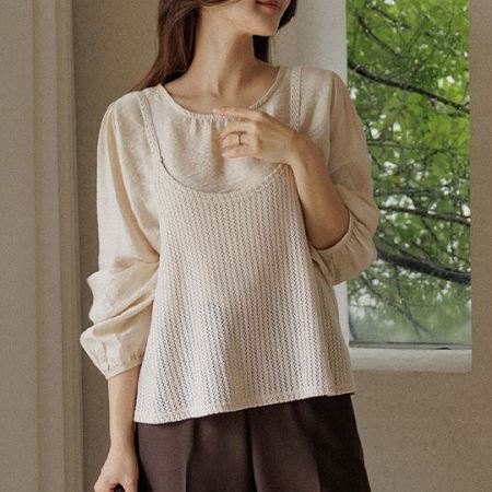 Dongdaemum Women’s One-Pieces, a testament to the elegance and quality of wholesale Korean fashion.