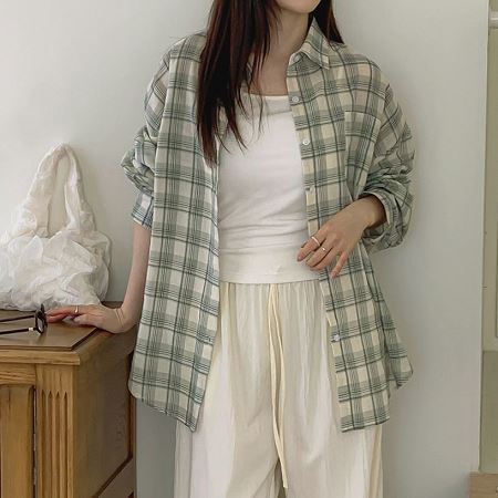 Dongdaemum Women’s Shirts, Tops & T-Shirts, a testament to the elegance and quality of wholesale Korean fashion.