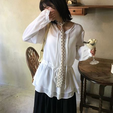 Dongdaemum Women’s Shirts, Tops & T-Shirts, a testament to the elegance and quality of wholesale Korean fashion.