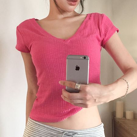 Dongdaemum Women’s Shirts, Tops & T-Shirts, a testament to the elegance and quality of wholesale Korean fashion.